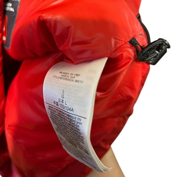 GAP Red Winter Warmth Outdoor Edition Vest – Size Large - Picture 4 of 7